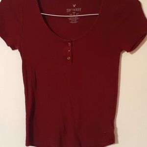 Maroon American Eagle top